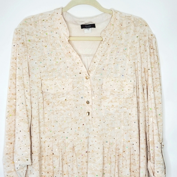 Cocomo Woman Embroidered Sequin Top Size 1X Cream Stretch Tunic with Pockets - Picture 3 of 11